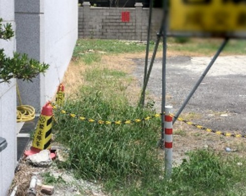 台南建地除草, 台南建地割草, 台南環境清理, 台南除草景觀工程, 台南重劃土地除草, 台南果樹農地除草, 台南園區空地除草, 台南除草鋸樹, 台南墓地清理, 台南道路除草, 
    	台南圍籬工程除草, 台南代客除草, 台南除(割)草作業, 台南割草, 台南除草, 台南割草整地, 台南除草整地, 台南空地除草價格, 台南除草工, 台南整地除草費用, 
        台南空地割草, 台南整地除草, 台南空地除草