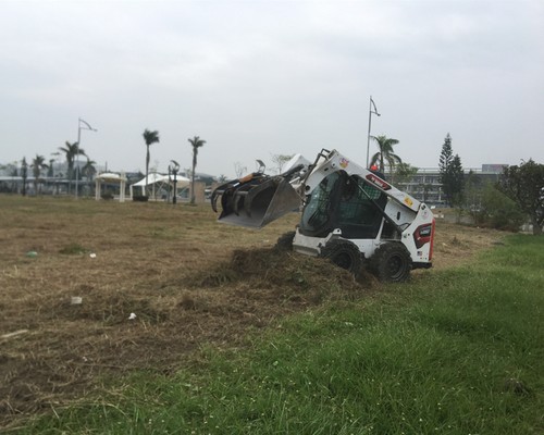 台南建地除草, 台南建地割草, 台南環境清理, 台南除草景觀工程, 台南重劃土地除草, 台南果樹農地除草, 台南園區空地除草, 台南除草鋸樹, 台南墓地清理, 台南道路除草, 
    	台南圍籬工程除草, 台南代客除草, 台南除(割)草作業, 台南割草, 台南除草, 台南割草整地, 台南除草整地, 台南空地除草價格, 台南除草工, 台南整地除草費用, 
        台南空地割草, 台南整地除草, 台南空地除草