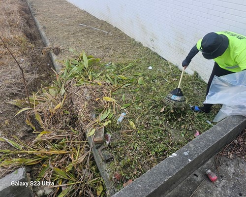 台南建地割草, 台南環境整理, 台南除草環境整理, 台南鋸樹, 
                    台南圍籬鋸樹, 台南圍牆除草, 台南樹木移除, 台南樹木修剪, 台南景觀園藝庭園維護, 台南庭園環境整理, 台南除草, 台南園藝除草, 
                    台南園藝整理, 台南環境維護, 台南定期除草, 台南庭園維護, 台南園藝景觀維護