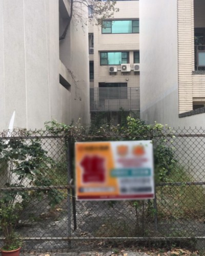 台南除草景觀工程, 台南重劃土地除草, 台南果樹農地除草, 台南園區空地除草, 台南除草鋸樹, 台南墓地清理, 台南道路除草, 
    	台南圍籬工程除草, 台南代客除草, 台南除(割)草作業, 台南割草, 台南除草, 台南割草整地, 台南除草整地, 台南空地除草價格, 台南除草工, 台南整地除草費用, 
        台南空地割草, 台南整地除草, 台南空地除草