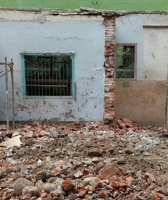 台中拆除工程, 台中隔間拆除, 台中磚牆拆除, 台中拆除公司, 台中廁所浴室拆除, 台中天花板拆除, 台中水泥地磚拆除, 台中衛浴浴缸拆除